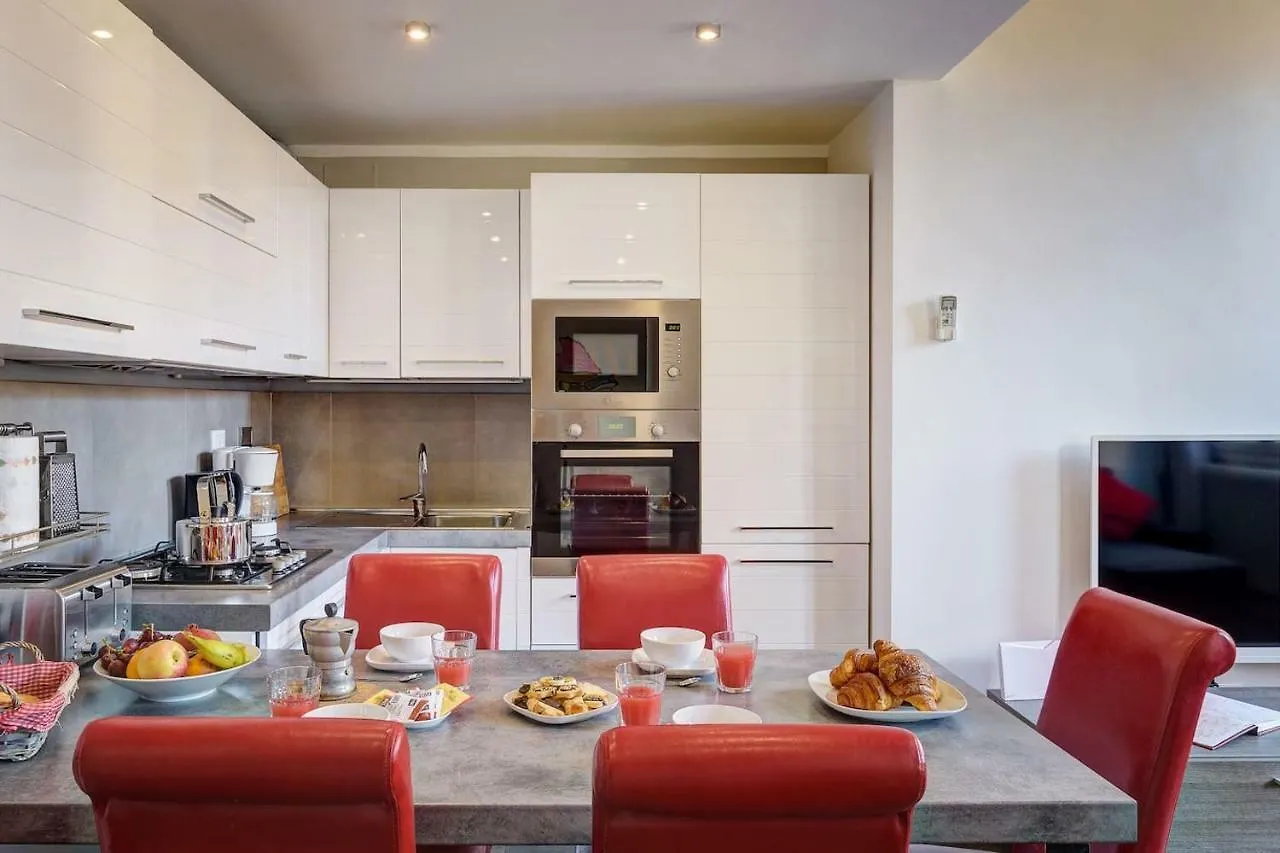 Lucrezia Apartment By Firenze Prestige Florença