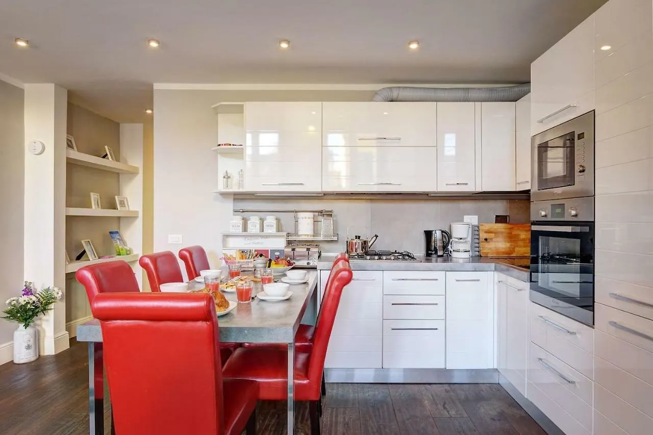 Lucrezia Apartment By Firenze Prestige