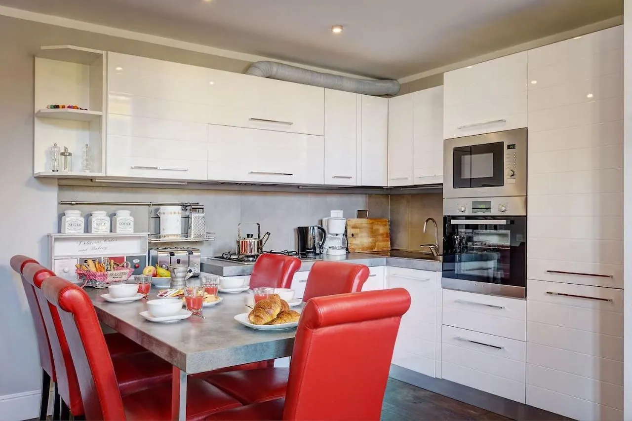 Lucrezia Apartment By Firenze Prestige
